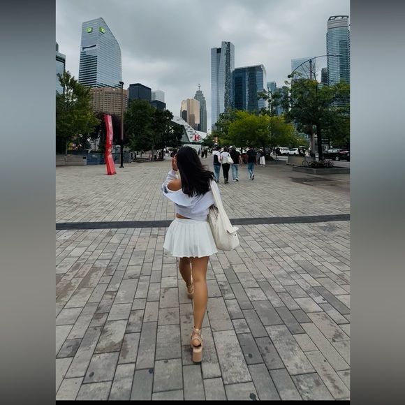 Meet your Posher, Anne - Picture 1 of 1